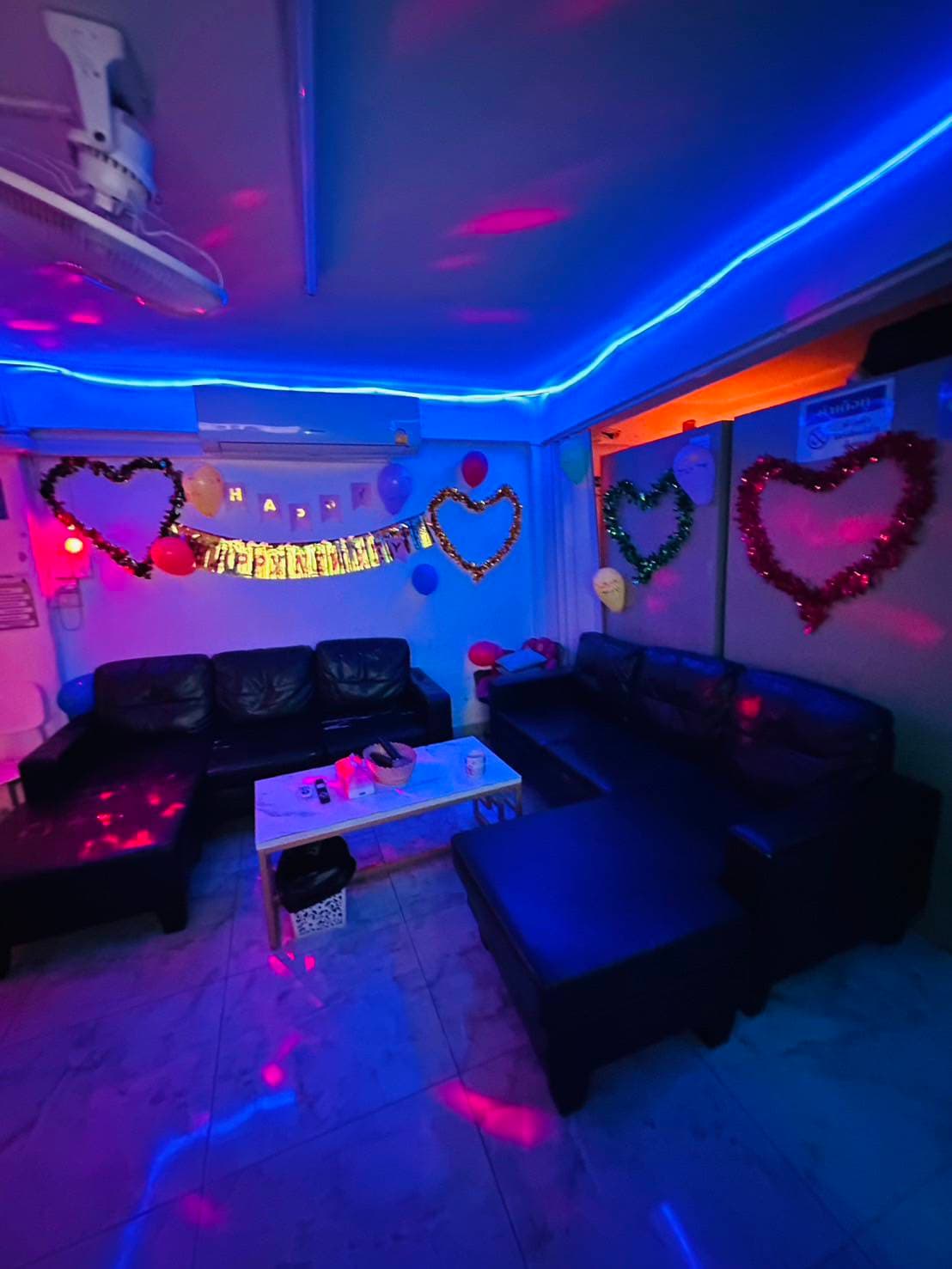 Neon Lounge
